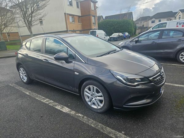 Opel Astra Hatchback, Diesel, 2016, Grey