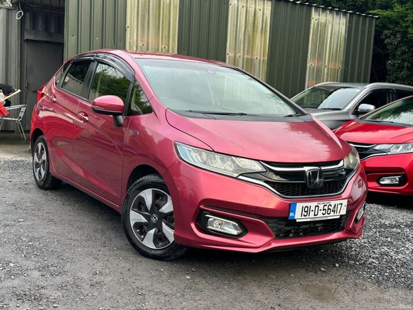 Honda Fit Hatchback, Petrol Hybrid, 2020, Red