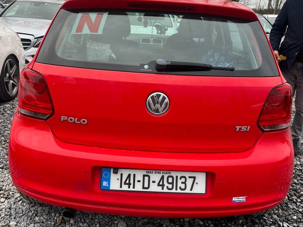 Volkswagen Polo Hatchback, Petrol, 2014, Red