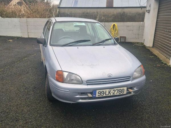 Toyota Starlet Hatchback, Petrol, 1999, Silver