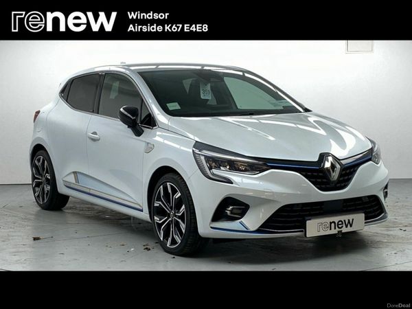 Renault Clio Hatchback, Petrol, 2021, White