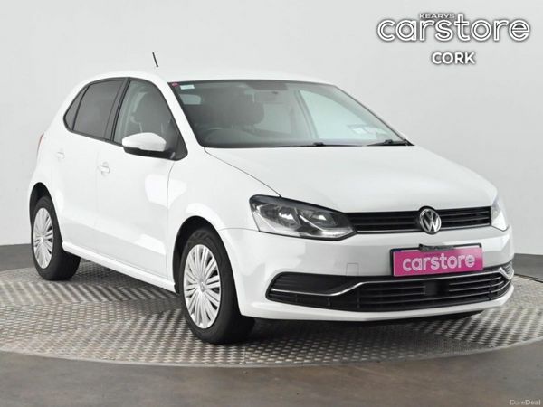 Volkswagen Polo Hatchback, Petrol, 2014, White