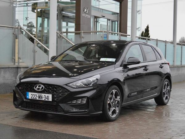 Hyundai i30 Hatchback, Petrol, 2022, Black