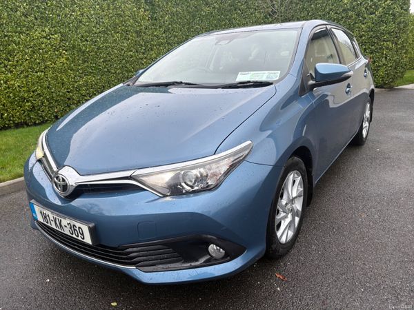 Toyota Auris Hatchback, Diesel, 2018, Blue