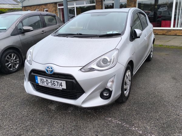 Toyota Aqua Hatchback, Petrol Hybrid, 2015, Silver