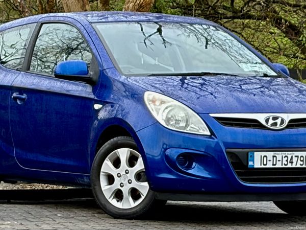 Hyundai i20 Hatchback, Petrol, 2010, Blue