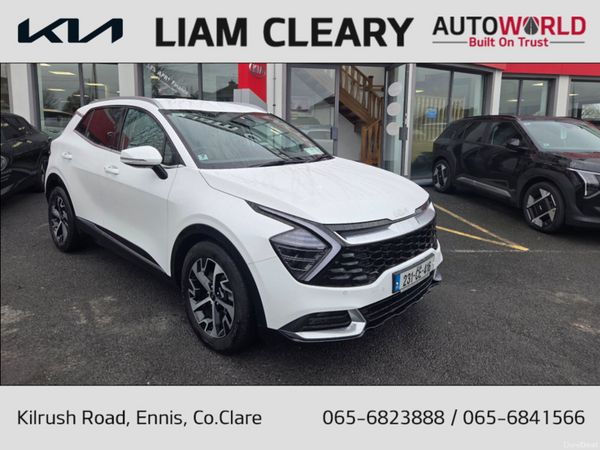 Kia Sportage MPV, Diesel, 2023, White