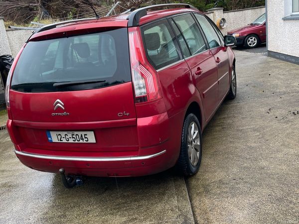 Hyundai Santa Fe SUV, Diesel, 2013, White