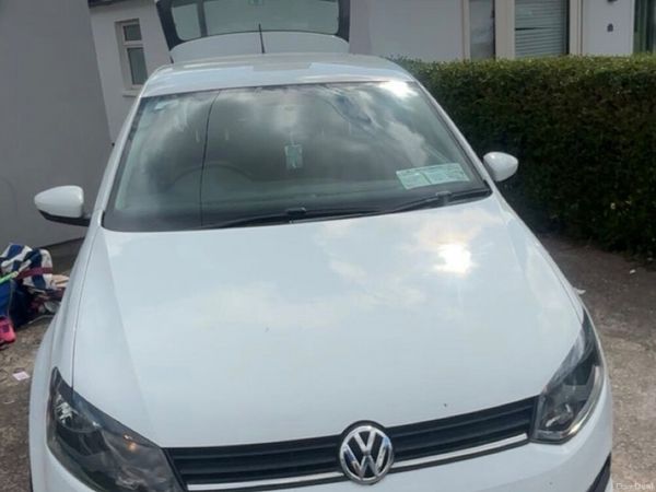 Volkswagen Polo Hatchback, Petrol, 2016, White