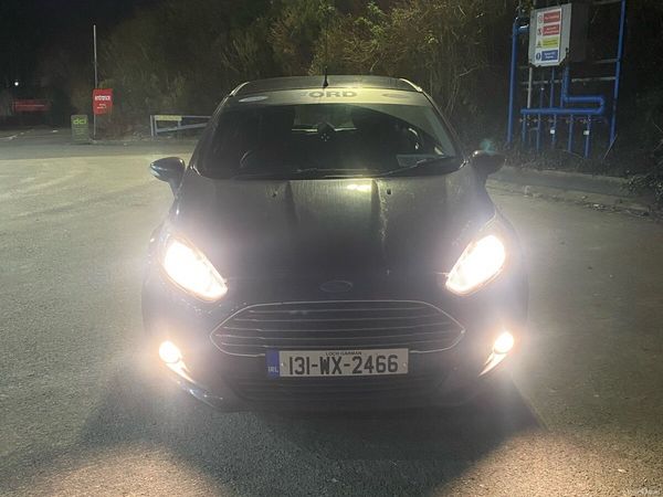 Ford Fiesta Hatchback, Diesel, 2013, Black