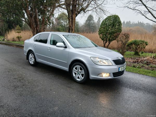 Skoda Octavia Saloon, Diesel, 2013, Silver
