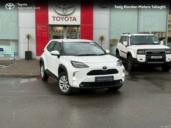 Toyota Yaris Cross Hatchback, Petrol Hybrid, 2024, White