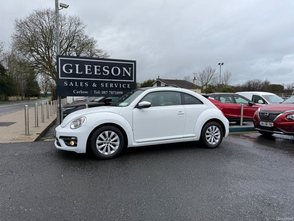 Volkswagen Beetle Hatchback, Petrol, 2017, White