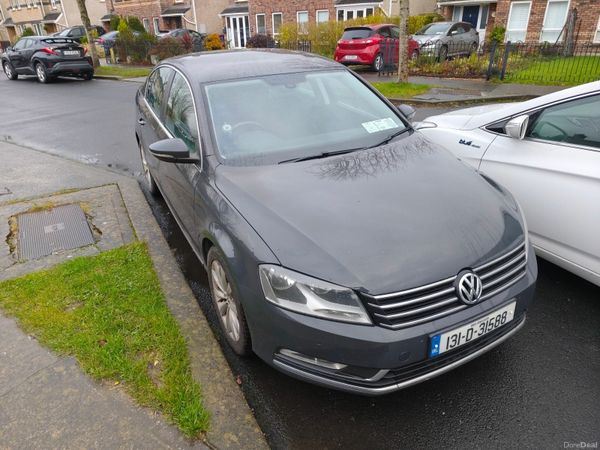 Volkswagen Passat Saloon, Diesel, 2013, Grey