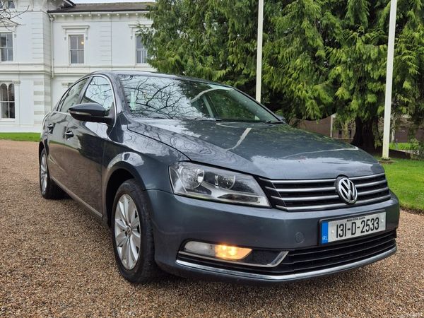 Volkswagen Passat Saloon, Diesel, 2013, Grey