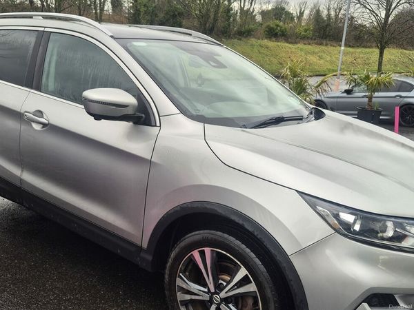 Nissan Qashqai Hatchback, Diesel, 2018, Silver