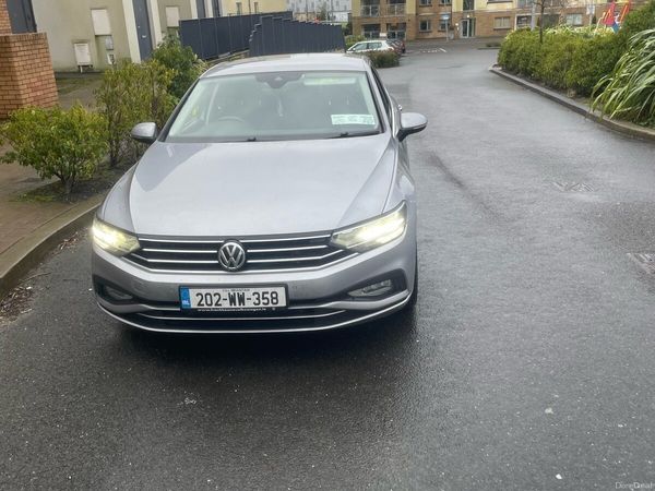 Volkswagen Passat Saloon, Diesel, 2020, Grey