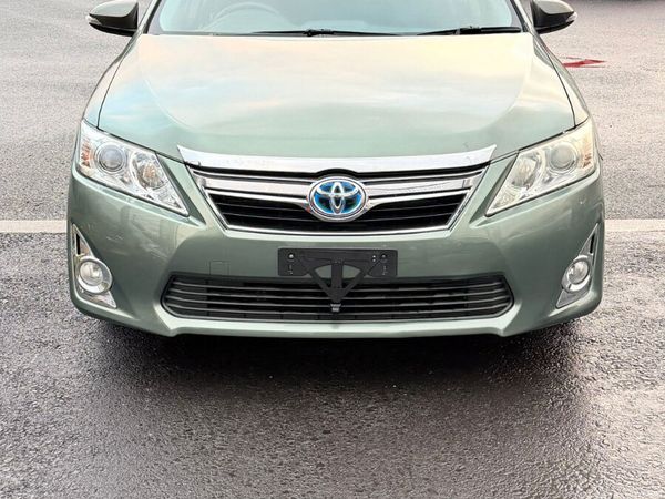 Toyota Camry Saloon, Petrol Hybrid, 2013, Green