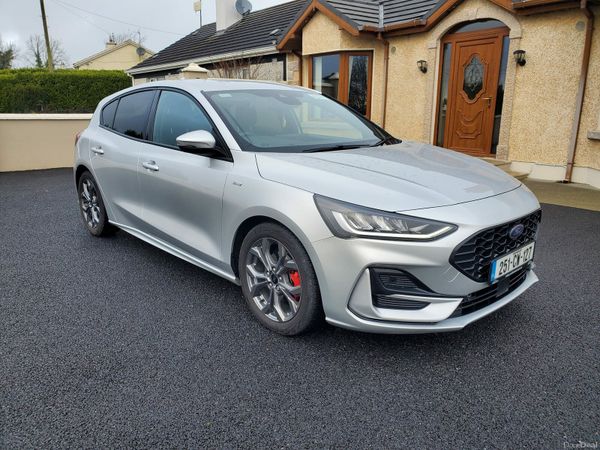 Ford Focus Hatchback, Diesel, 2025, Grey