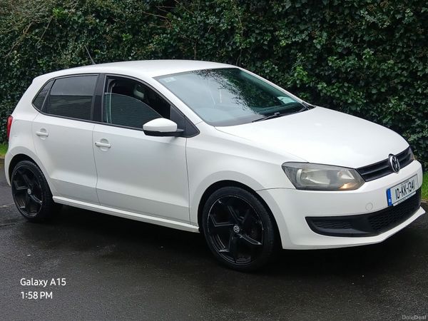 Volkswagen Polo Hatchback, Petrol, 2010, White