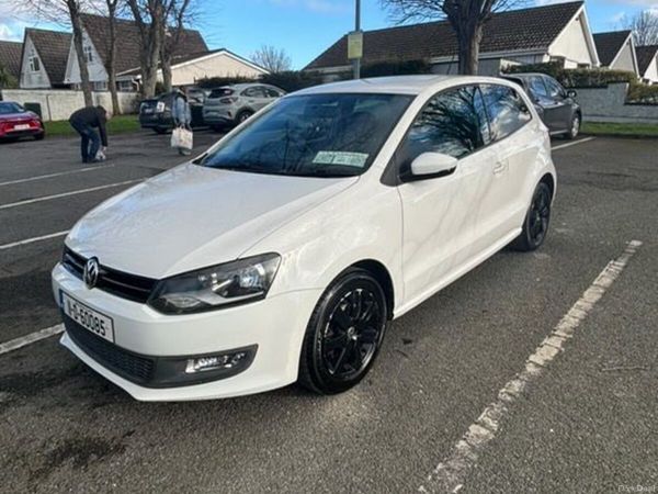 Volkswagen Polo Hatchback, Petrol, 2011, White