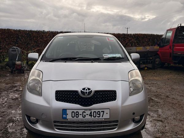 Toyota Yaris Hatchback, Petrol, 2008, Silver