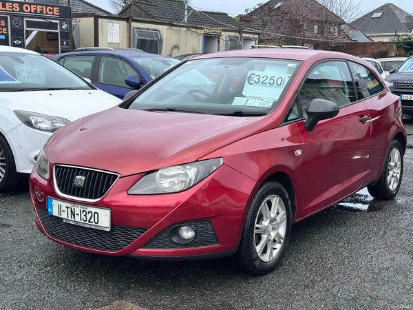 SEAT Ibiza Hatchback, Petrol, 2011, Red