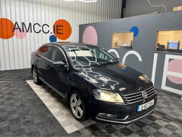 Volkswagen Passat Saloon, Petrol, 2012, Black