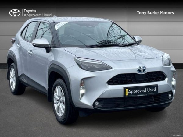 Toyota Yaris Cross SUV, Petrol Hybrid, 2022, Silver