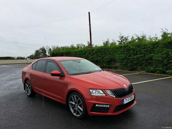 Skoda Octavia Hatchback, Diesel, 2017, Red