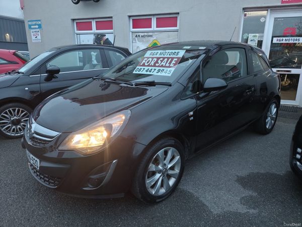 Vauxhall Corsa Hatchback, Petrol, 2014, Black