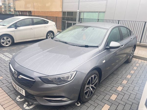 Vauxhall Insignia Hatchback, Diesel, 2018, Grey