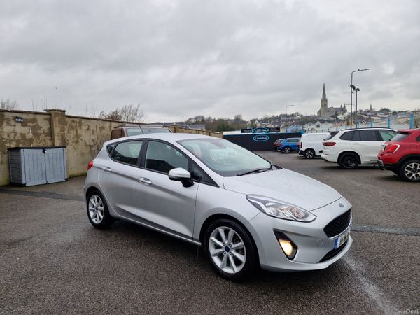 Ford Fiesta Hatchback, Petrol, 2018, Grey