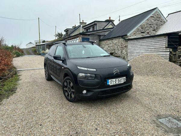 Citroen C4 Cactus Hatchback, Diesel, 2017, Black