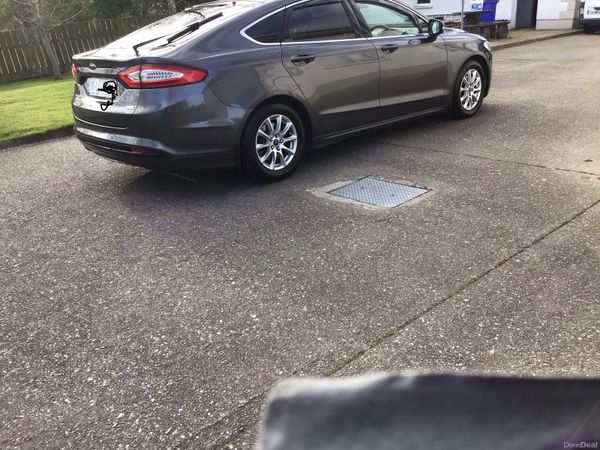 Ford Mondeo Hatchback, Diesel, 2017, Grey