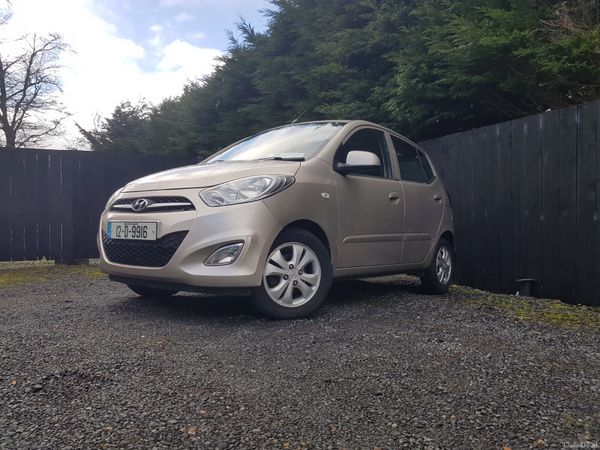 Hyundai i10 Hatchback, Petrol, 2012, Beige