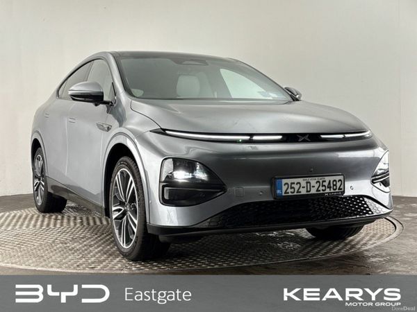 XPeng G6 Hatchback, Electric, 2025, Grey