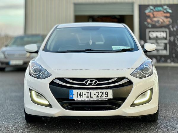 Hyundai i30 Hatchback, Diesel, 2014, White