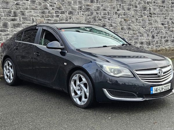 Vauxhall Insignia Hatchback, Diesel, 2014, Black