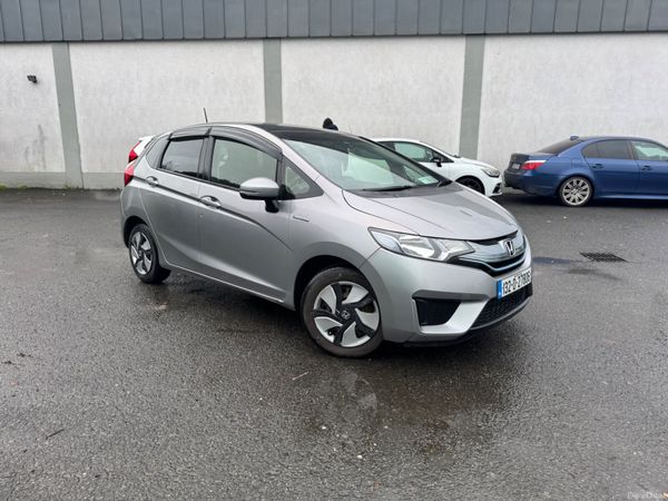 Honda Fit Hatchback, Petrol Hybrid, 2013, Silver