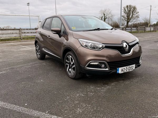 Renault Captur Hatchback, Petrol, 2014, Brown