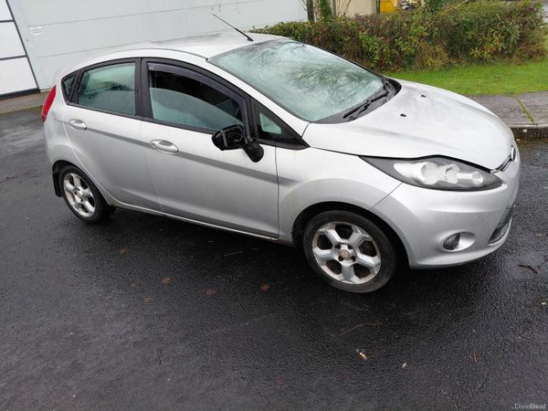 Ford Fiesta Hatchback, Diesel, 2010, Silver