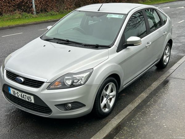 Ford Focus Hatchback, Diesel, 2010, Silver