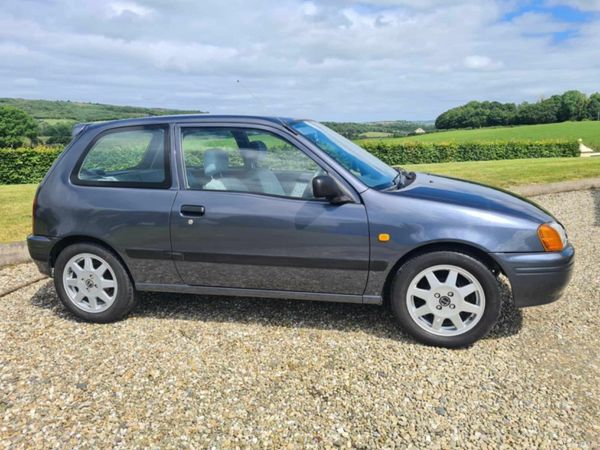Toyota Starlet Hatchback, Petrol, 1997, Grey