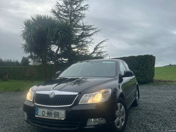 Skoda Octavia Saloon, Diesel, 2012, Black