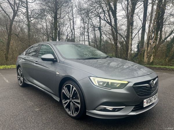 Vauxhall Insignia Hatchback, Diesel, 2017, Grey