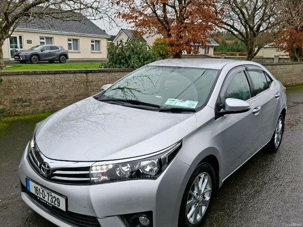 Toyota Corolla Saloon, Diesel, 2016, Silver