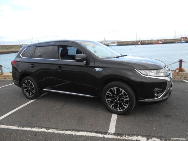 Mitsubishi Outlander SUV, Petrol Plug-in Hybrid, 2017, Black