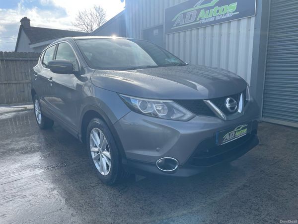 Nissan Qashqai Hatchback, Diesel, 2014, Grey