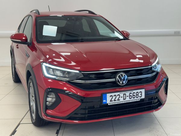 Volkswagen Taigo MPV, Petrol, 2022, Red